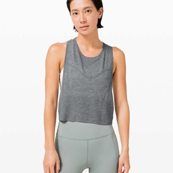 Lululemon Stronger as One Muscle Tank
Heathered Asphalt Grey EUC - Picture 2 of 3